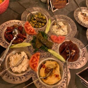 35 cm Six-Compartment Embroidered Serving Plate