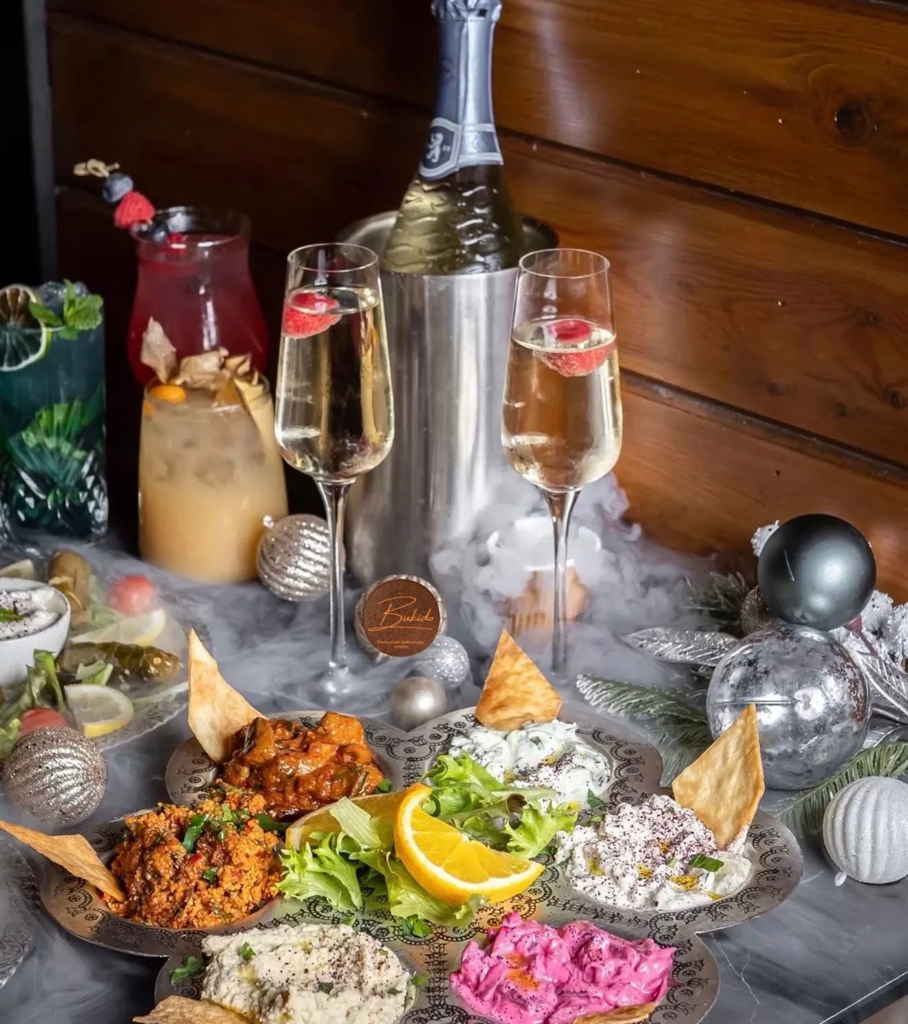 35 cm Six-Compartment Embroidered Serving Plate - Image 2